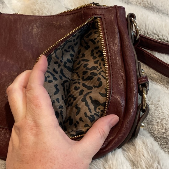 Multi-Zipper Crossbody purse - Picture 7 of 7